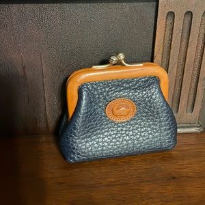Lovely Vintage Dooney & Bourke coin purse